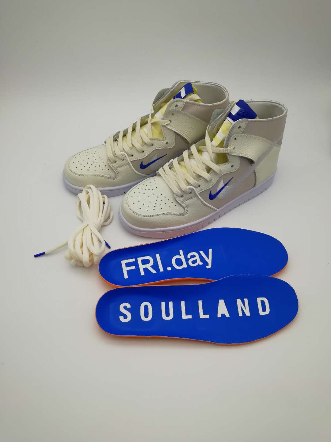 Men Soulland x Nike Dunk SB High FRI&day Yellow Blue Shoes